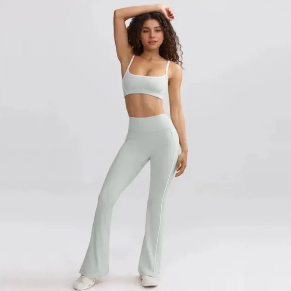 Alo Yoga Set